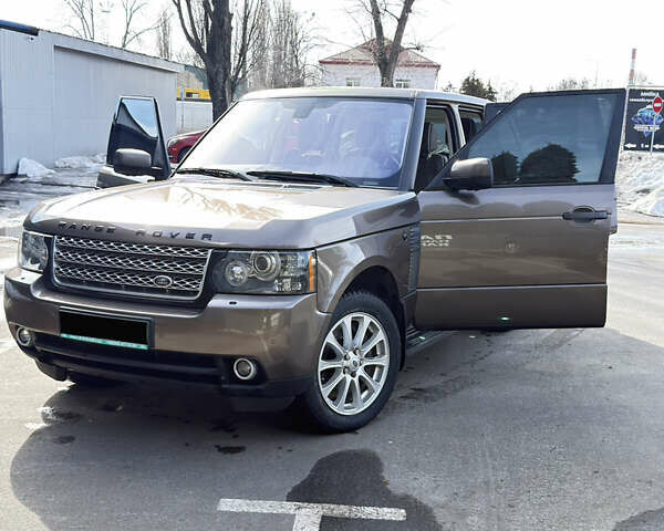 Коричневый Ленд Ровер Рендж Ровер, объемом двигателя 4.4 л и пробегом 299 тыс. км за 19500 $, фото 1 на Automoto.ua