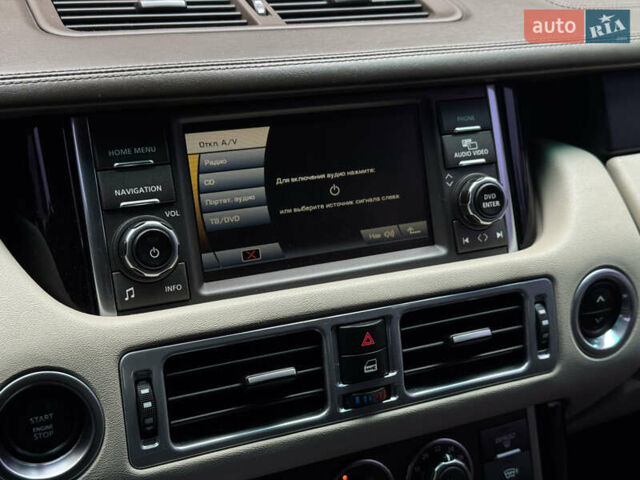 Коричневий Ленд Ровер Рендж Ровер, об'ємом двигуна 5 л та пробігом 216 тис. км за 14900 $, фото 33 на Automoto.ua