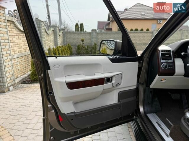 Коричневий Ленд Ровер Рендж Ровер, об'ємом двигуна 4.37 л та пробігом 178 тис. км за 20000 $, фото 35 на Automoto.ua