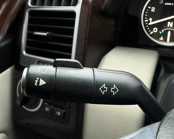 Коричневый Ленд Ровер Рендж Ровер, объемом двигателя 5 л и пробегом 207 тыс. км за 13700 $, фото 87 на Automoto.ua