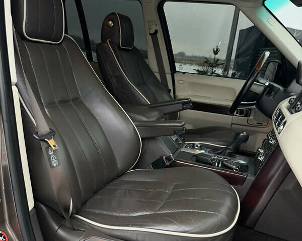 Коричневый Ленд Ровер Рендж Ровер, объемом двигателя 5 л и пробегом 207 тыс. км за 13700 $, фото 109 на Automoto.ua