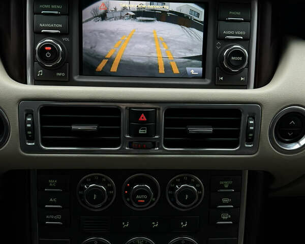 Коричневый Ленд Ровер Рендж Ровер, объемом двигателя 5 л и пробегом 207 тыс. км за 13700 $, фото 59 на Automoto.ua