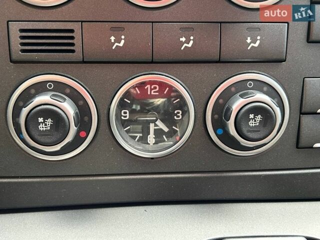 Коричневий Ленд Ровер Рендж Ровер, об'ємом двигуна 4.37 л та пробігом 299 тис. км за 19990 $, фото 24 на Automoto.ua