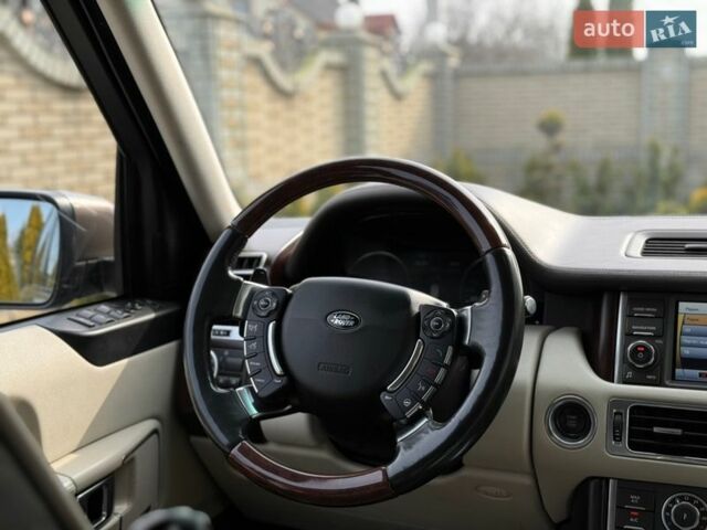 Коричневий Ленд Ровер Рендж Ровер, об'ємом двигуна 4.37 л та пробігом 178 тис. км за 20000 $, фото 44 на Automoto.ua