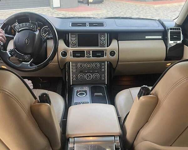 Коричневый Ленд Ровер Рендж Ровер, объемом двигателя 4.37 л и пробегом 329 тыс. км за 18000 $, фото 1 на Automoto.ua