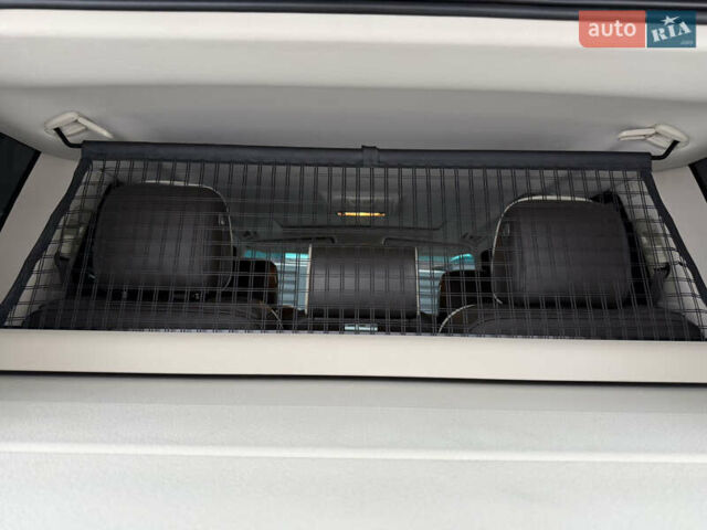 Коричневый Ленд Ровер Рендж Ровер, объемом двигателя 5 л и пробегом 207 тыс. км за 13700 $, фото 132 на Automoto.ua