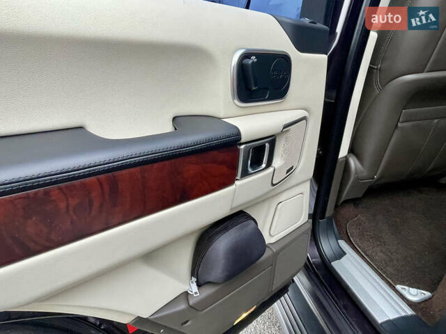 Коричневый Ленд Ровер Рендж Ровер, объемом двигателя 5 л и пробегом 210 тыс. км за 21500 $, фото 13 на Automoto.ua