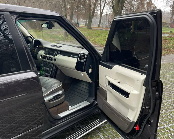 Коричневый Ленд Ровер Рендж Ровер, объемом двигателя 4.37 л и пробегом 199 тыс. км за 25500 $, фото 10 на Automoto.ua