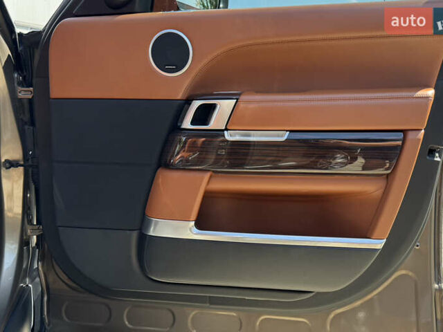 Ленд Ровер Рендж Ровер 2013 у Івано-Франківську на Automoto.ua Коричневий Ленд Ровер Рендж Ровер, об'ємом двигуна 4.37 л та пробігом 248 тис. км за 38999 $, фото 52 на Automoto.ua