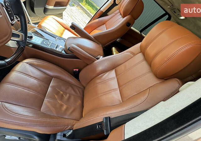 Ленд Ровер Рендж Ровер 2013 у Івано-Франківську на Automoto.ua Коричневий Ленд Ровер Рендж Ровер, об'ємом двигуна 4.37 л та пробігом 248 тис. км за 38999 $, фото 59 на Automoto.ua