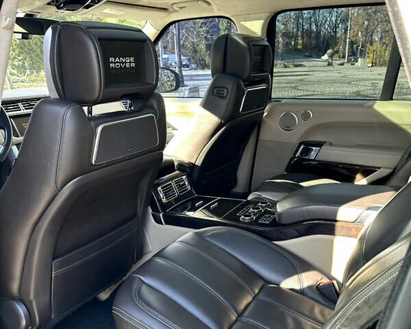 Коричневий Ленд Ровер Рендж Ровер, об'ємом двигуна 4.37 л та пробігом 159 тис. км за 33900 $, фото 8 на Automoto.ua