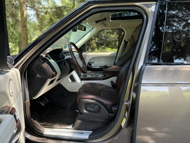 Коричневий Ленд Ровер Рендж Ровер, об'ємом двигуна 4.4 л та пробігом 200 тис. км за 39999 $, фото 15 на Automoto.ua