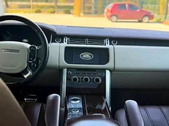 Коричневий Ленд Ровер Рендж Ровер, об'ємом двигуна 5 л та пробігом 175 тис. км за 31700 $, фото 11 на Automoto.ua