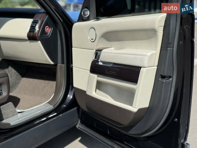 Коричневый Ленд Ровер Рендж Ровер, объемом двигателя 4.4 л и пробегом 177 тыс. км за 37000 $, фото 48 на Automoto.ua