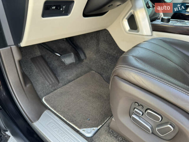 Коричневый Ленд Ровер Рендж Ровер, объемом двигателя 4.4 л и пробегом 177 тыс. км за 39000 $, фото 57 на Automoto.ua