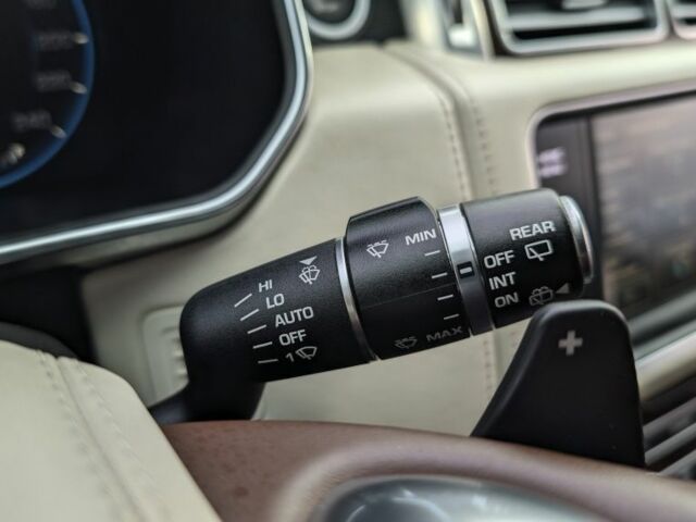 Коричневий Ленд Ровер Рендж Ровер, об'ємом двигуна 4.4 л та пробігом 208 тис. км за 39000 $, фото 15 на Automoto.ua