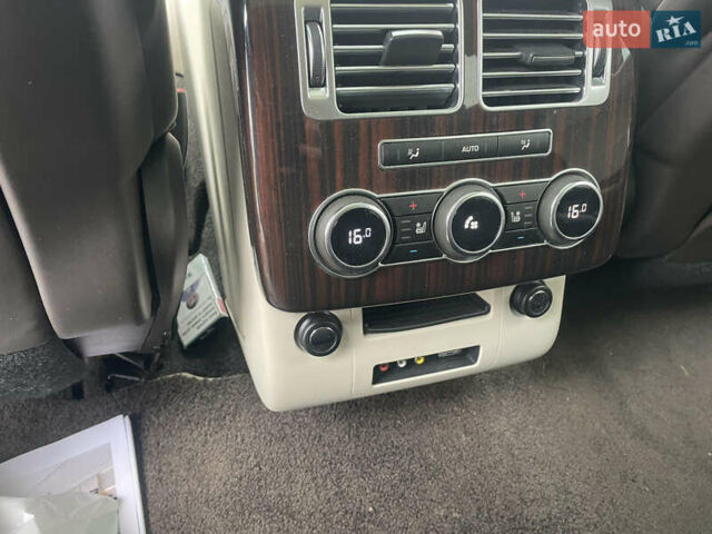 Коричневый Ленд Ровер Рендж Ровер, объемом двигателя 4.4 л и пробегом 280 тыс. км за 31000 $, фото 24 на Automoto.ua