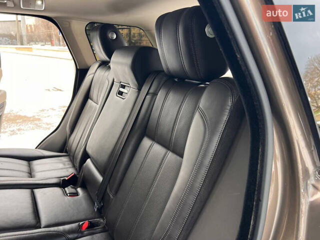 Коричневый Ленд Ровер Рендж Ровер, объемом двигателя 3 л и пробегом 240 тыс. км за 27000 $, фото 30 на Automoto.ua