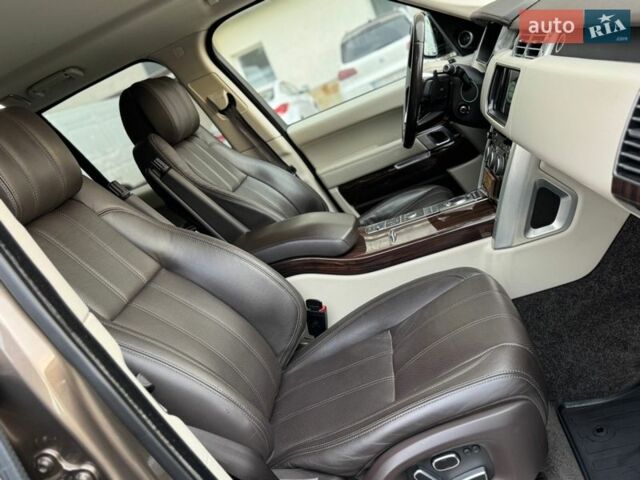 Коричневый Ленд Ровер Рендж Ровер, объемом двигателя 3 л и пробегом 205 тыс. км за 26900 $, фото 27 на Automoto.ua