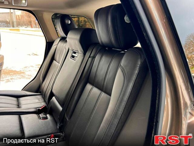 Коричневий Ленд Ровер Рендж Ровер, об'ємом двигуна 3 л та пробігом 24000 тис. км за 28000 $, фото 13 на Automoto.ua