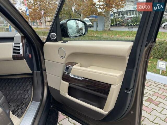 Коричневий Ленд Ровер Рендж Ровер, об'ємом двигуна 2.99 л та пробігом 242 тис. км за 26900 $, фото 11 на Automoto.ua