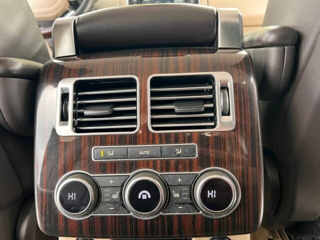 Коричневий Ленд Ровер Рендж Ровер, об'ємом двигуна 3 л та пробігом 240 тис. км за 28000 $, фото 8 на Automoto.ua