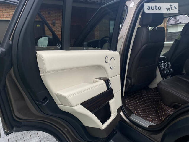 Коричневый Ленд Ровер Рендж Ровер, объемом двигателя 2.99 л и пробегом 203 тыс. км за 30500 $, фото 9 на Automoto.ua