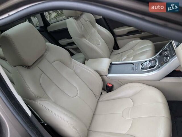 Коричневий Ленд Ровер Рендж Ровер, об'ємом двигуна 2 л та пробігом 104 тис. км за 17500 $, фото 17 на Automoto.ua