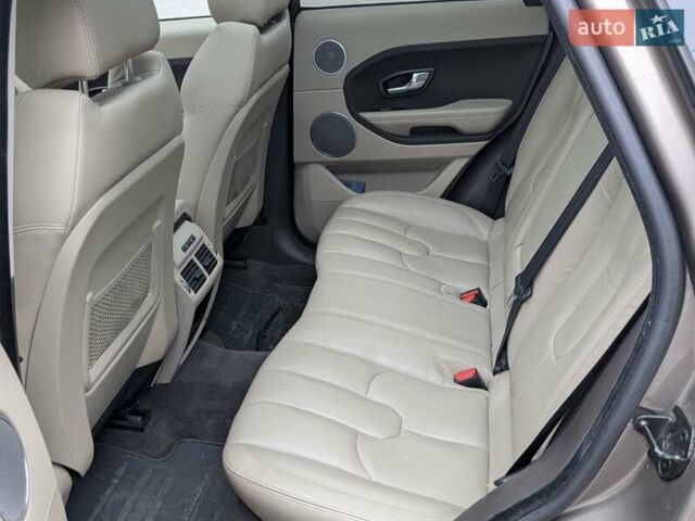 Коричневий Ленд Ровер Рендж Ровер, об'ємом двигуна 2 л та пробігом 104 тис. км за 17500 $, фото 12 на Automoto.ua