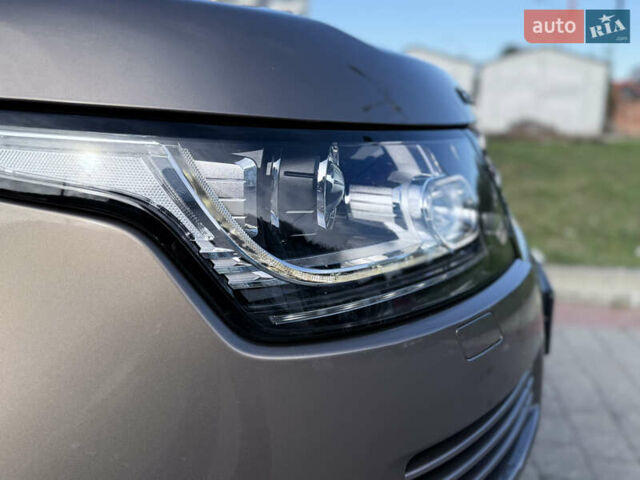 Коричневый Ленд Ровер Рендж Ровер, объемом двигателя 2.99 л и пробегом 127 тыс. км за 43000 $, фото 14 на Automoto.ua