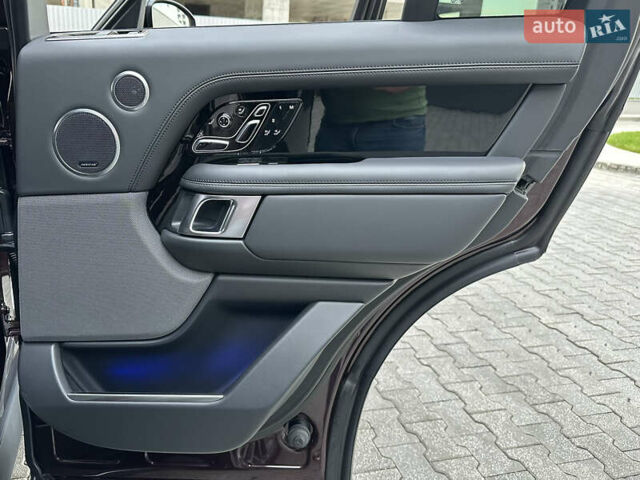 Ленд Ровер Рендж Ровер 2018 в Киеве на Automoto.ua Коричневый Ленд Ровер Рендж Ровер, объемом двигателя 4.37 л и пробегом 37 тыс. км за 105000 $, фото 54 на Automoto.ua