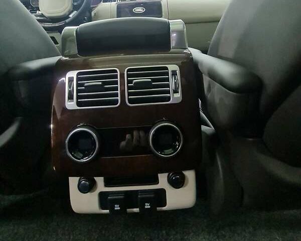 Коричневый Ленд Ровер Рендж Ровер, объемом двигателя 2 л и пробегом 110 тыс. км за 69000 $, фото 9 на Automoto.ua