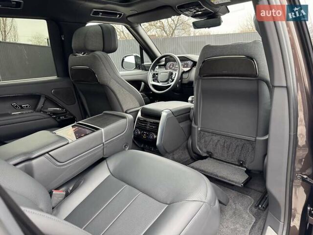 Коричневый Ленд Ровер Рендж Ровер, объемом двигателя 4.39 л и пробегом 50 тыс. км за 245000 $, фото 32 на Automoto.ua