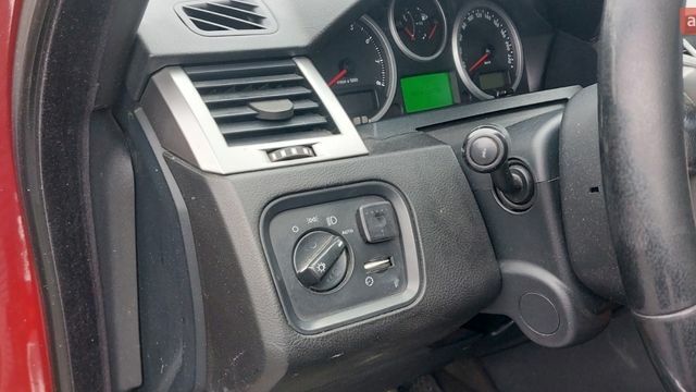 Червоний Ленд Ровер Рендж Ровер, об'ємом двигуна 4.2 л та пробігом 268 тис. км за 7300 $, фото 9 на Automoto.ua