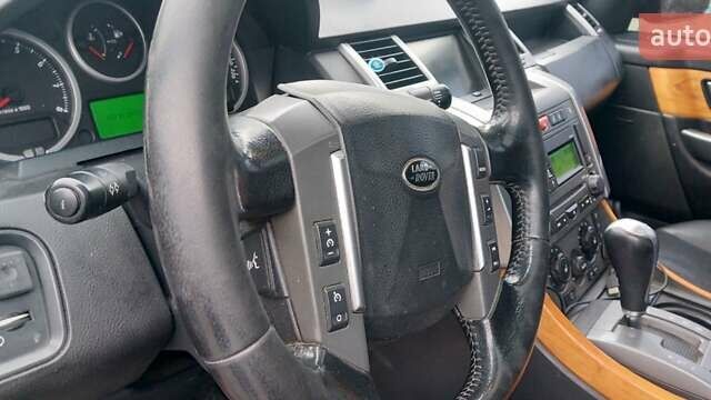 Червоний Ленд Ровер Рендж Ровер, об'ємом двигуна 4.2 л та пробігом 268 тис. км за 8300 $, фото 10 на Automoto.ua