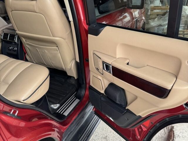 Ленд Ровер Рендж Ровер 2007 в Днепре (Днепропетровске) на Automoto.ua Красный Ленд Ровер Рендж Ровер, объемом двигателя 4.4 л и пробегом 190 тыс. км за 12500 $, фото 6 на Automoto.ua