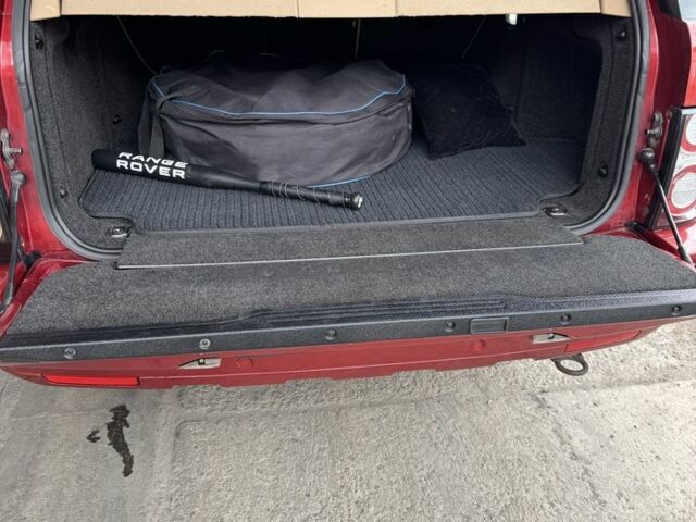 Ленд Ровер Рендж Ровер 2007 в Днепре (Днепропетровске) на Automoto.ua Красный Ленд Ровер Рендж Ровер, объемом двигателя 4.4 л и пробегом 190 тыс. км за 12500 $, фото 15 на Automoto.ua