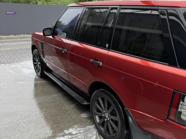 Ленд Ровер Рендж Ровер 2007 в Днепре (Днепропетровске) на Automoto.ua Красный Ленд Ровер Рендж Ровер, объемом двигателя 4.4 л и пробегом 190 тыс. км за 12500 $, фото 1 на Automoto.ua