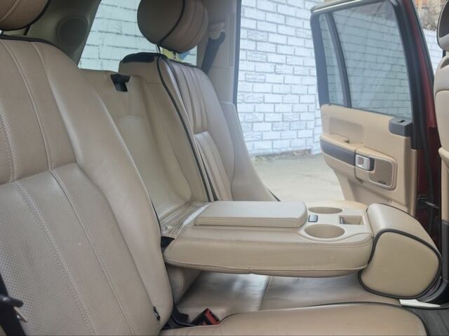 Красный Ленд Ровер Рендж Ровер, объемом двигателя 4.2 л и пробегом 350 тыс. км за 8700 $, фото 10 на Automoto.ua