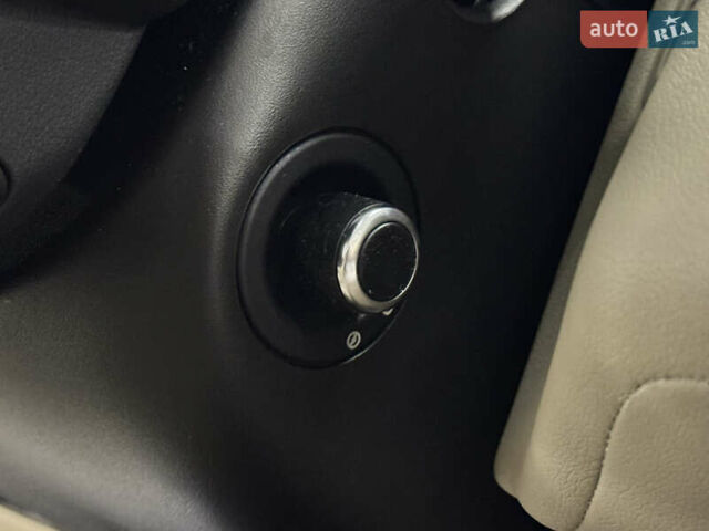 Красный Ленд Ровер Рендж Ровер, объемом двигателя 2.99 л и пробегом 260 тыс. км за 27899 $, фото 30 на Automoto.ua