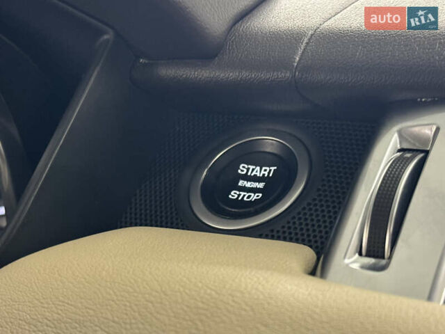 Красный Ленд Ровер Рендж Ровер, объемом двигателя 2.99 л и пробегом 260 тыс. км за 27899 $, фото 29 на Automoto.ua