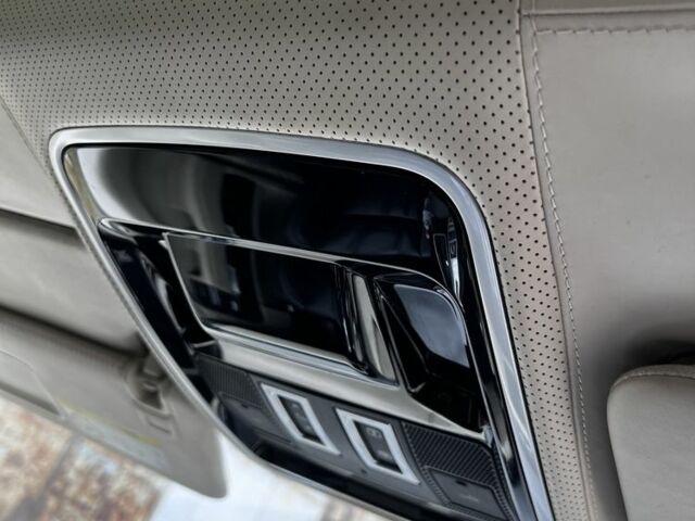 Красный Ленд Ровер Рендж Ровер, объемом двигателя 4.4 л и пробегом 69 тыс. км за 9500 $, фото 11 на Automoto.ua