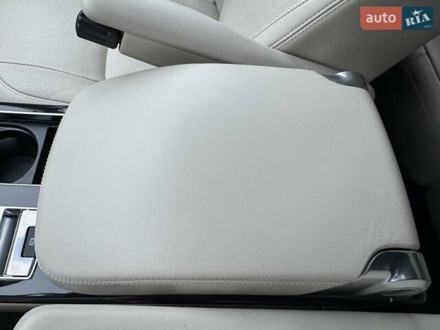 Красный Ленд Ровер Рендж Ровер, объемом двигателя 3 л и пробегом 139 тыс. км за 51900 $, фото 140 на Automoto.ua