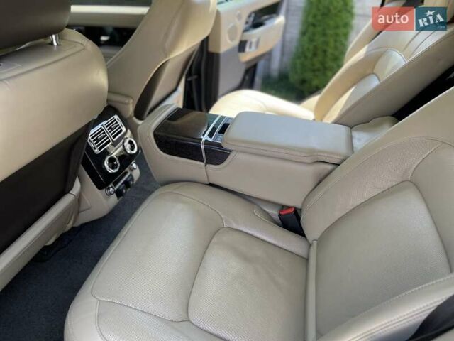 Красный Ленд Ровер Рендж Ровер, объемом двигателя 4.37 л и пробегом 109 тыс. км за 74900 $, фото 27 на Automoto.ua