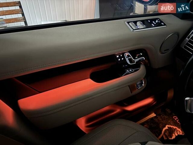 Красный Ленд Ровер Рендж Ровер, объемом двигателя 3 л и пробегом 139 тыс. км за 51900 $, фото 11 на Automoto.ua