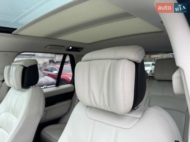 Красный Ленд Ровер Рендж Ровер, объемом двигателя 3 л и пробегом 139 тыс. км за 51900 $, фото 111 на Automoto.ua