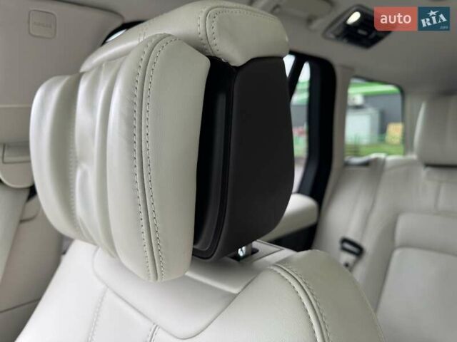 Красный Ленд Ровер Рендж Ровер, объемом двигателя 3 л и пробегом 139 тыс. км за 51900 $, фото 130 на Automoto.ua