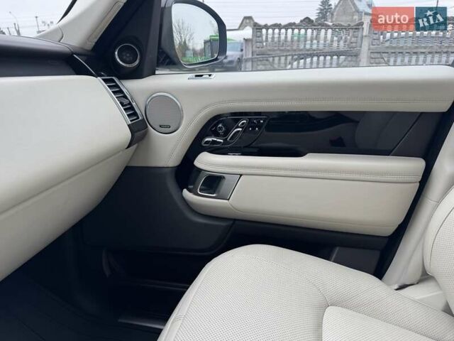 Красный Ленд Ровер Рендж Ровер, объемом двигателя 3 л и пробегом 139 тыс. км за 51900 $, фото 137 на Automoto.ua