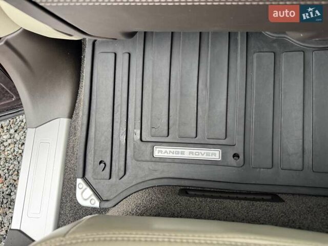 Красный Ленд Ровер Рендж Ровер, объемом двигателя 3 л и пробегом 139 тыс. км за 51900 $, фото 96 на Automoto.ua