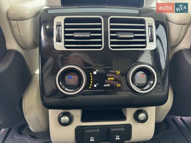 Красный Ленд Ровер Рендж Ровер, объемом двигателя 3 л и пробегом 139 тыс. км за 51900 $, фото 100 на Automoto.ua